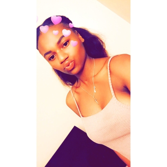 Meet your Posher, Roneshaa - Picture 1 of 1